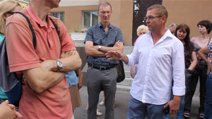 Собрание решило: Курс прежний - самоуправление!